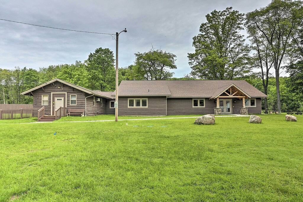Neu! Lake Ariel Resort Cabin 26Mi zum Ski Big Bear! in Lake Wallenpaupack
