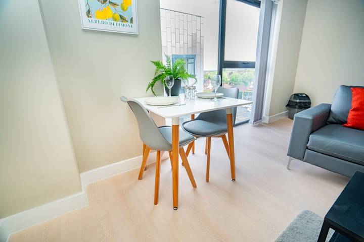 Entire apartment, Spacious 1 Bed Flat Solihull & Central Birmingham in Birmingham, Birmingham Area