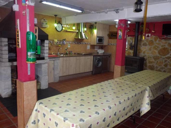 Casa rural para 5 personas, con Terraza además de Jardín y Vistas en Sariego - 3