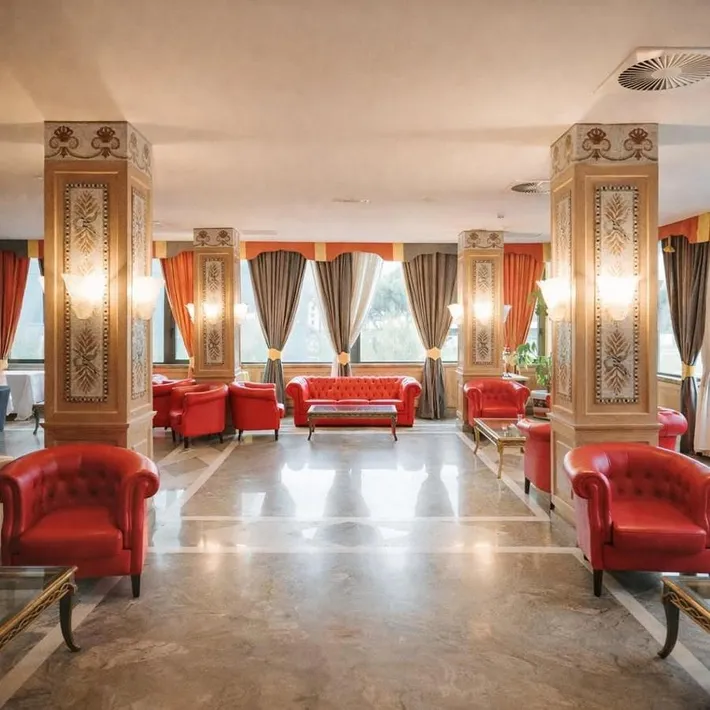 Hotel para 4 personas, con jardín además de vistas y piscina - 1