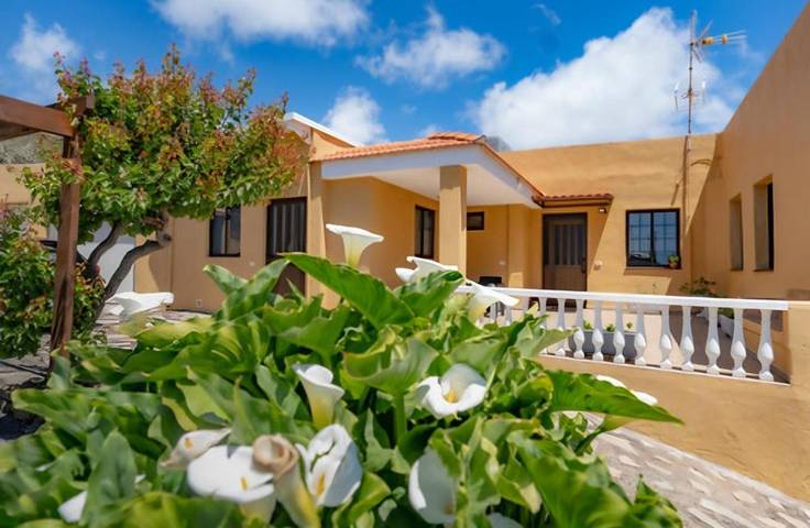Apartamento para 6 personas, con Balcón y Terraza además de Jardín y Vistas en Isora