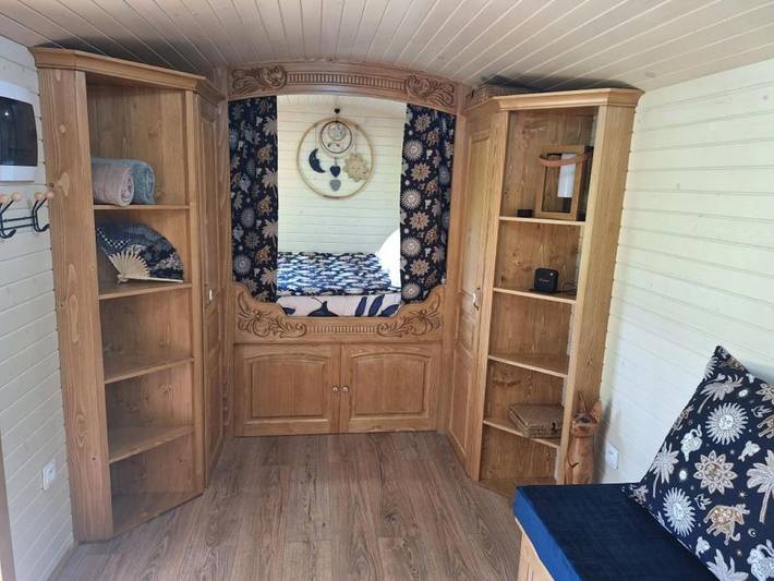 Location de vacances pour 2 personnes, avec Terrasse ainsi que Jardin et Vue à Laqueuille - 2