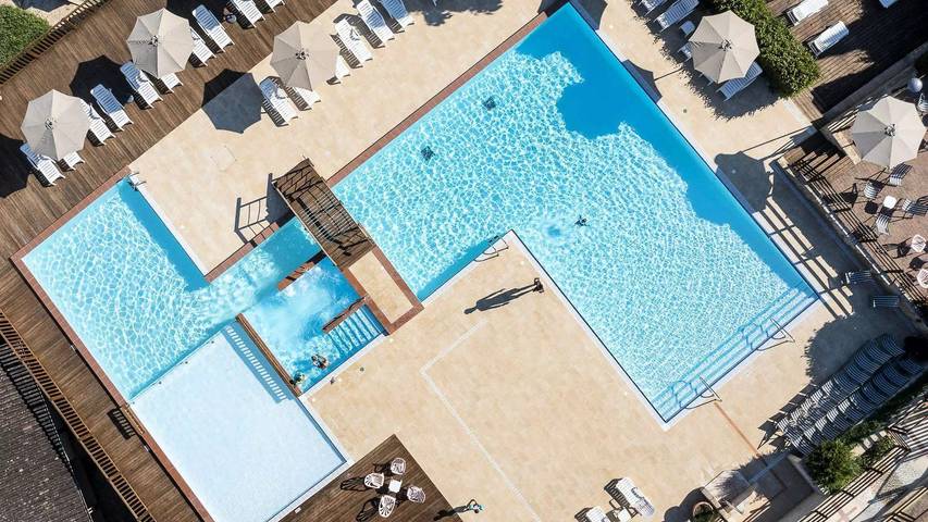 Mobil home pour 4 personnes, avec terrasse et piscine à Sainte-Nathalène - 2