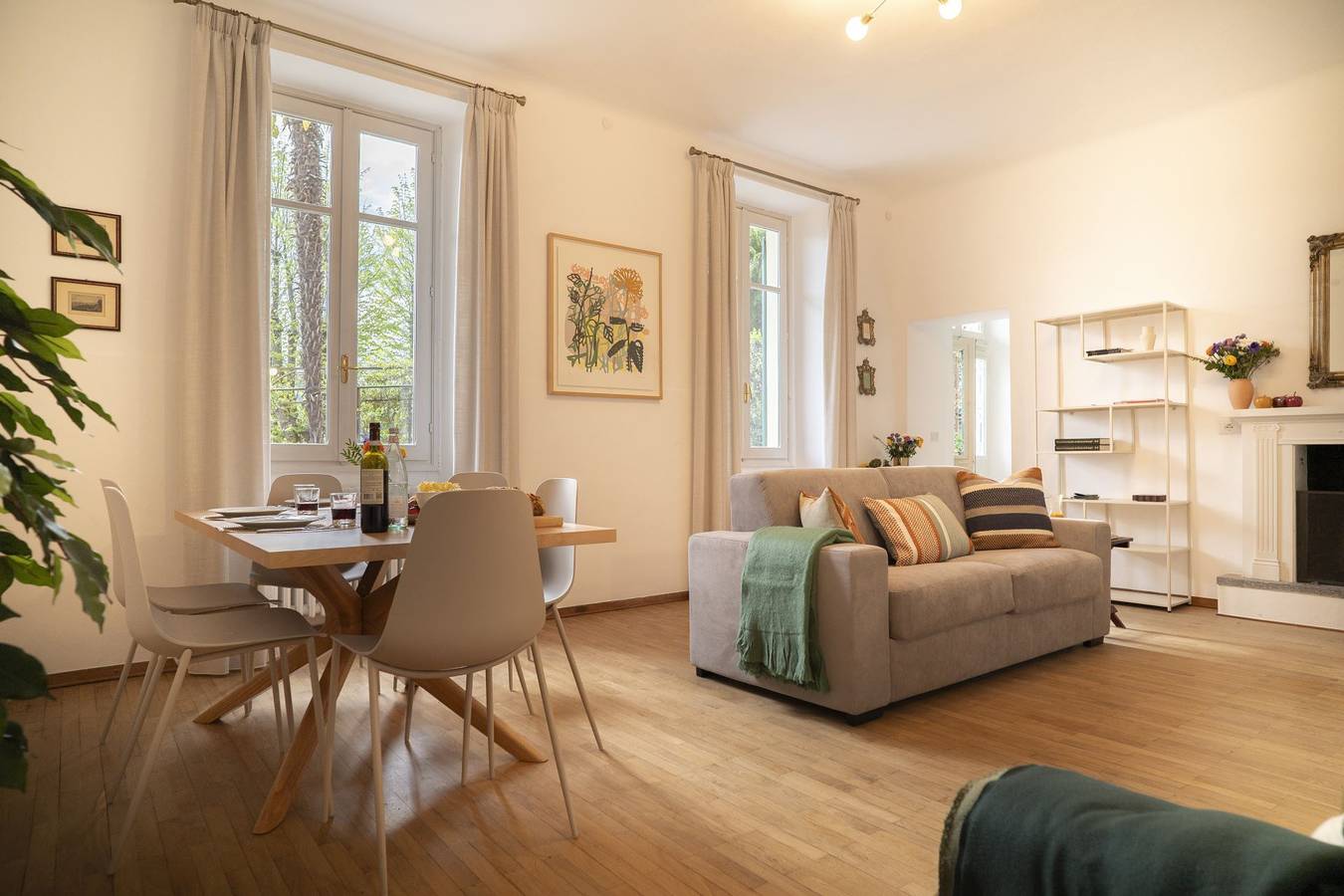 Appartamento intero, Lago Maggiore Sponda Lombarda - Dimora La Rondanina Vista Lago Maggiore in Angera, Comune di Angera