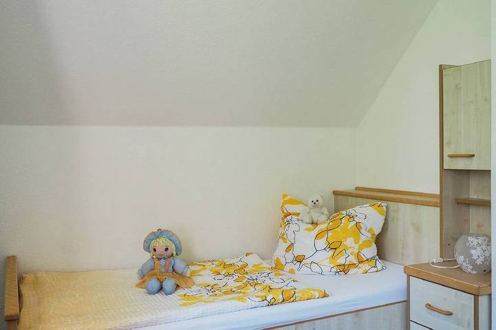 Ganze Wohnung, Schöne ruhig am Wald gel. Fewo, 90qm, im Spreewald, ideal für Fam.u. Freunde in Alt Zauche, Alt Zauche-Wußwerk