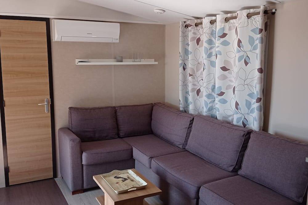 Lodge Pour 4 Personnes Avec Pistoche in Maraussan, Côte d'Améthyste