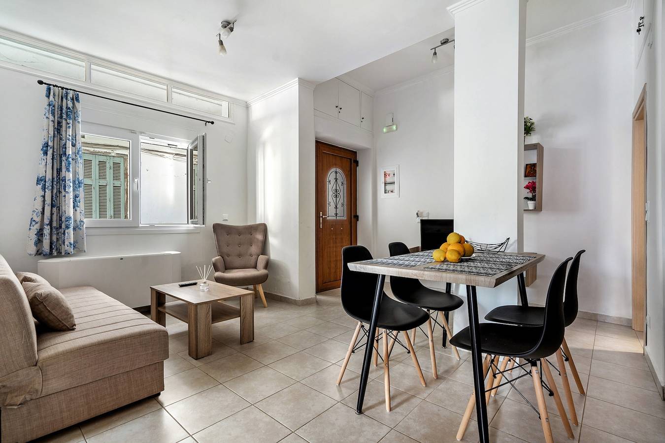 Ganze Wohnung, Studio 'Family Junior Suite' mit Gemeinschaftspool, Wlan und Klimaanlage in Nydri, Griechenland