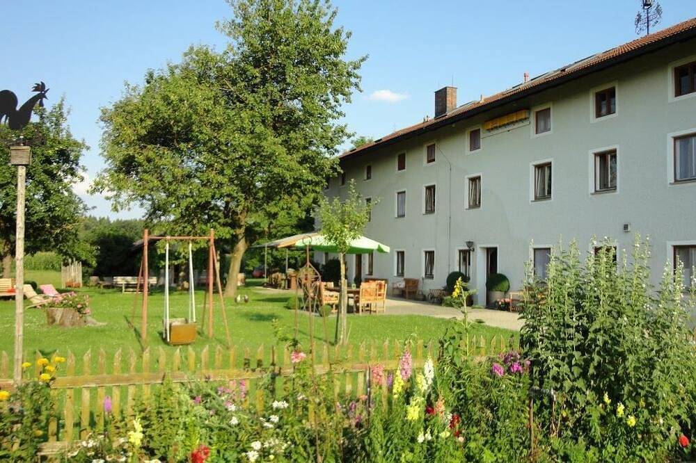 Ganze Wohnung, Appartementzimmer Nr. 8 in Neuötting, Landkreis Altötting