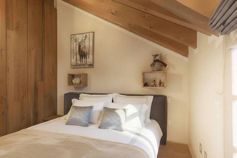 Ganze Wohnung, Alpen Chalet - Zwei Schlafzimmer Wohnung, Schläft 6 in Ponte di Legno (Stadt), Ponte di Legno