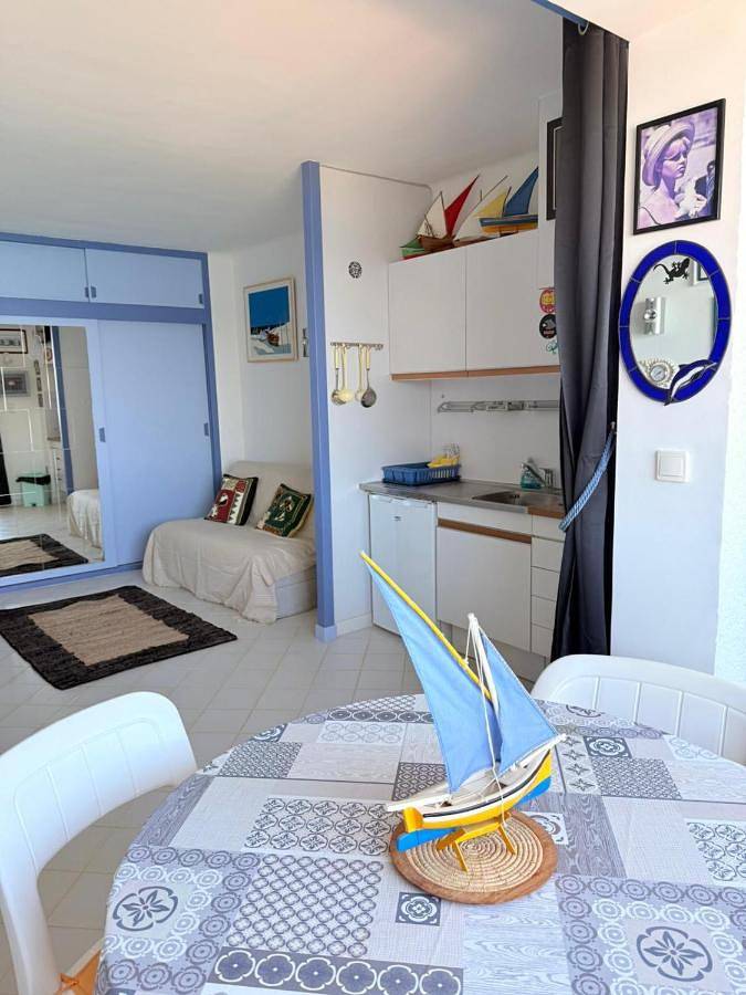 Gîte pour 2 personnes, avec vue dans Plage Du Rayolet - 2