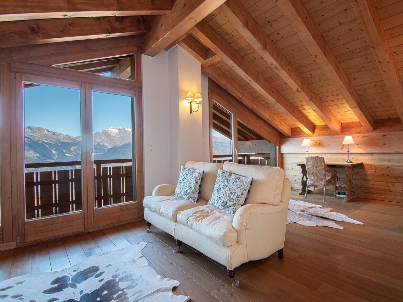 Chalet in Veysonnaz mit Whirlpool in Nendaz, Walliser Alpen
