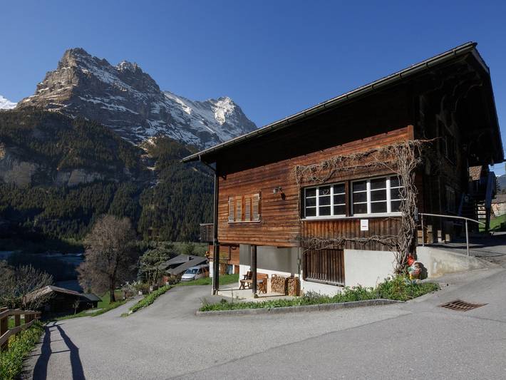 Apartamento para 4 personas, con Terraza y Jardín en Grindelwald