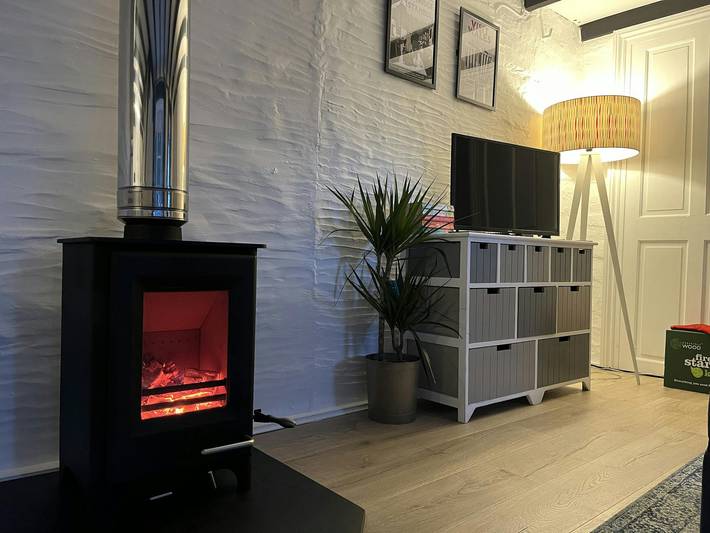 Cottage for 2 people, with garden, with pets in Carmarthenshire