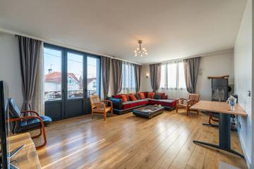 Location de vacances pour 10 personnes, avec terrasse à Argenteuil