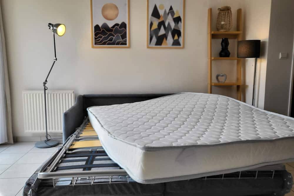 Appartement entier, ☀️40m2, terrasse+ jardin proche Eurexpo, Gerland☀️ in Vénissieux, Lyon et ses environs