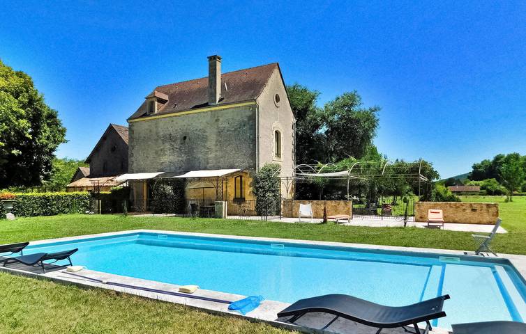 Location de vacances pour 8 personnes, avec terrasse et piscine à Domme - 4