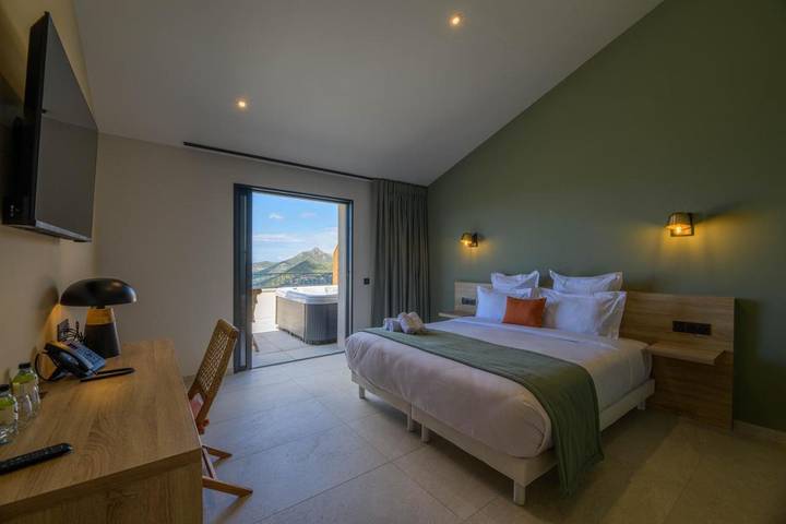 Hôtel pour 2 personnes, avec terrasse et jacuzzi à Lavatoggio - 2