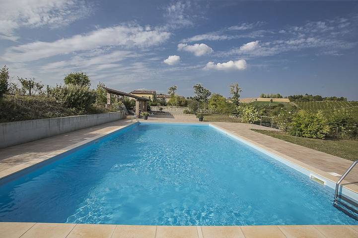 Ferienwohnung für 6 Personen, mit Pool und Garten sowie Terrasse - 1
