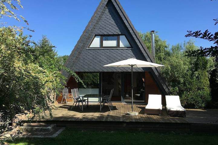 Ferienhaus für 4 Personen, mit Garten und Terrasse in Damp
