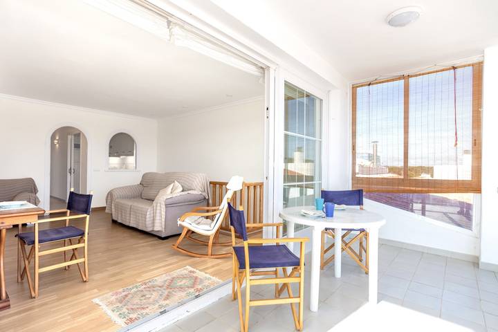 Ganze Wohnung, Ferienwohnung 'Preciosas Vistas En Es Grau' mit Privatterrasse, Wlan und Klimaanlage in Es Grau, Maó