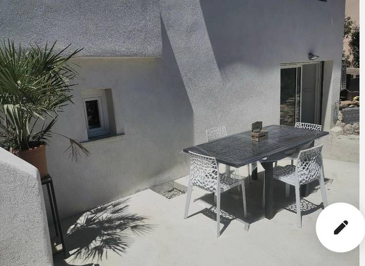 Maison d’hôte pour 4 personnes, avec vue ainsi que balcon et jardin