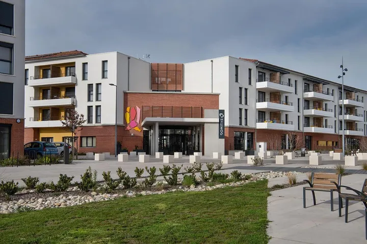 Appart’hôtel pour 2 personnes, avec vue et sauna ainsi que piscine et jardin, animaux acceptés - 1