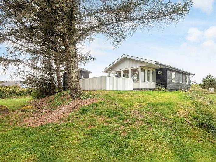 Ferieudlejning for 6 personer, med Terrasse i Lakolk