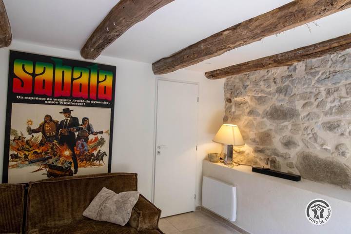 Gîte pour 6 personnes, avec terrasse à Ercé - 3