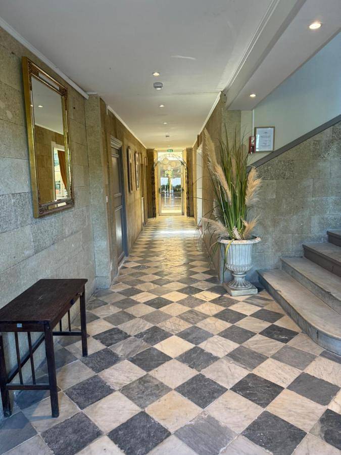 Maison d’hôte pour 3 personnes, avec Terrasse ainsi que Jacuzzi et Jardin