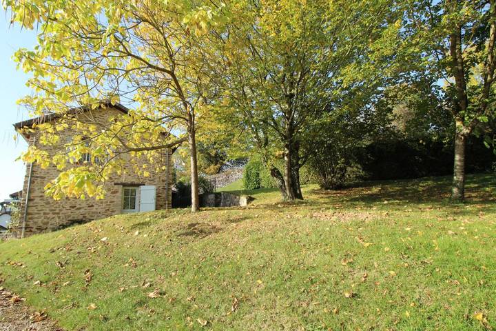 Gîte pour 5 personnes, avec jardin à Solignac (homonymie) - 2