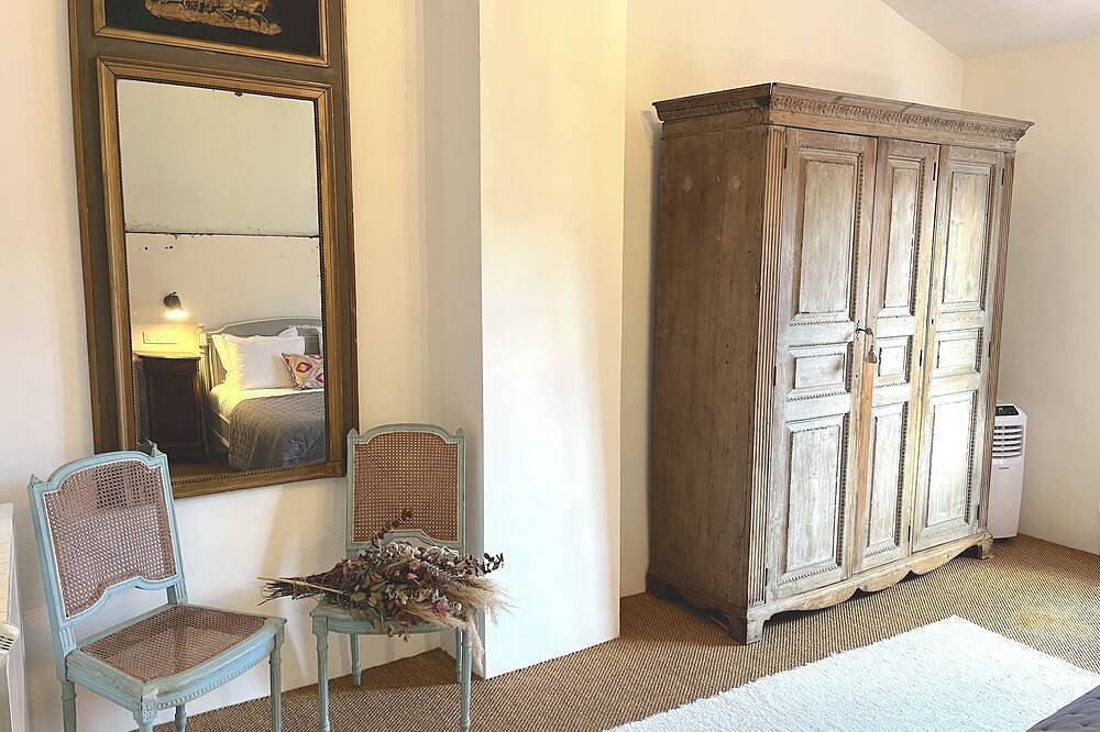 La Maison de Mama C: Charming french village home in Sainte-Colombe-sur-l'Hers, Région de Limoux