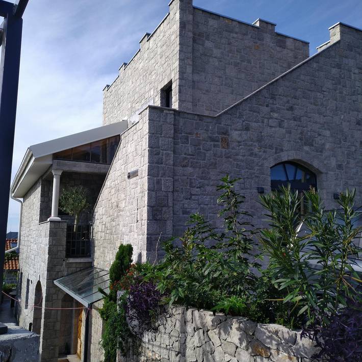 Ferienhaus für 6 Personen, mit Ausblick und Terrasse, mit Haustier in Montenegro