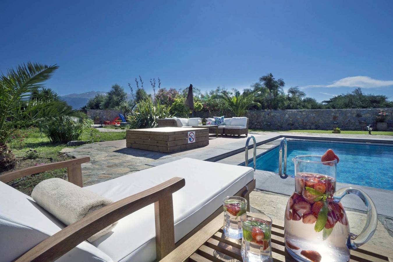 Nafsika villa in Xirosterni, Chania region