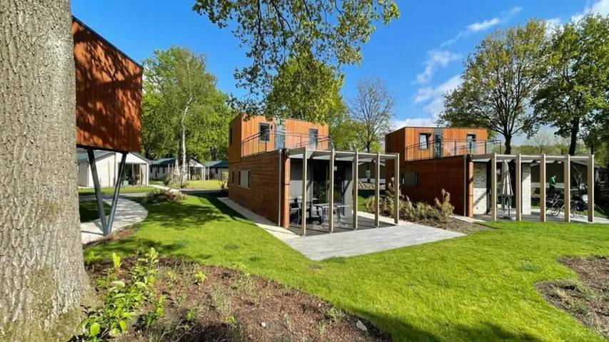 Vakantiehuis voor 7 personen, with Terras and Tuin as well as Zwembad in Kaatsheuvel