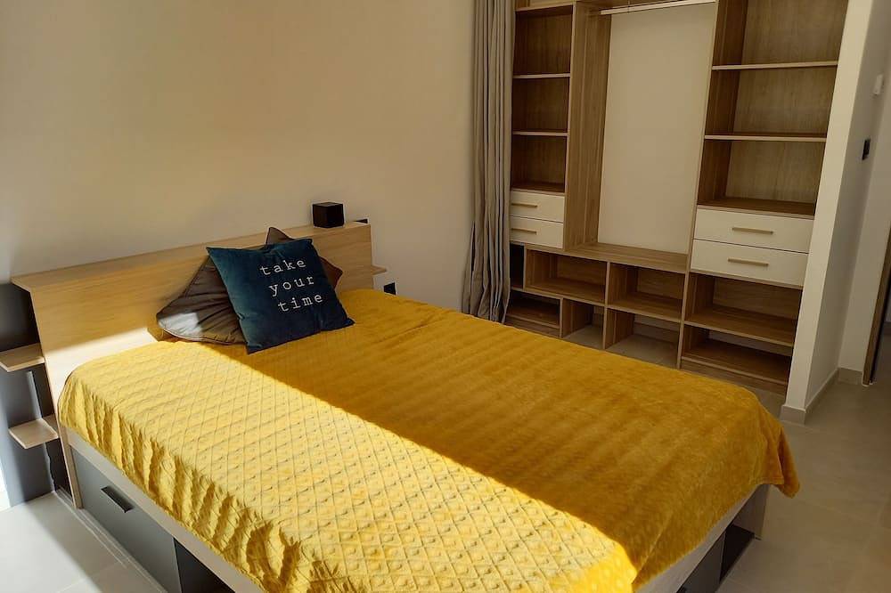 New luxury villa with swimming pool in a quiet location in Sommières, Region de Nimes