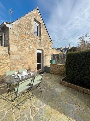 Gîte pour 2 personnes, avec terrasse à Saint-Pol-de-Léon