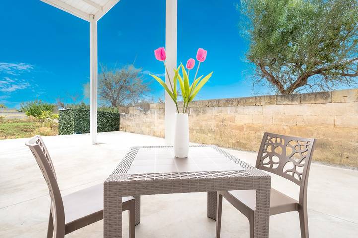 'Quiete' Double Room with Shared Garden, Wi-Fi, and Air Conditioning in Boncore, Gulf of Taranto