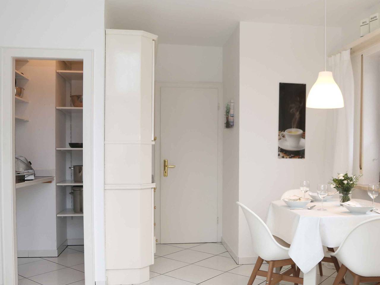 Geheel appartement, Appartement 'Fewo Wrede am Sauerland-Radring' met bergzicht, privéterras & wifi in Eslohe, Hochsauerlandkreis