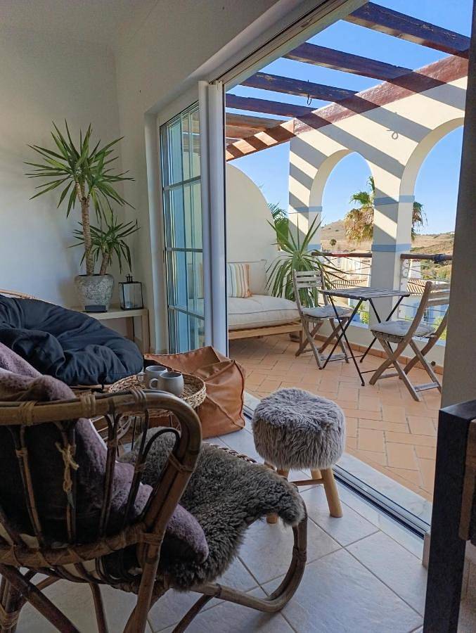 Apartamento inteiro, Komfortables Town House in traumhafter Lage in Budens, Distrito de Faro