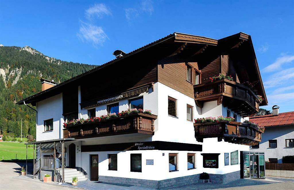 Ganze Ferienwohnung, Studio m Balkon 1-2 Pers in Wängle, Außerfern