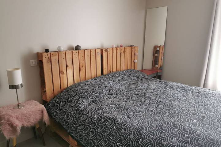 Location de vacances pour 10 personnes, avec terrasse ainsi que jacuzzi et jardin à Semussac - 4