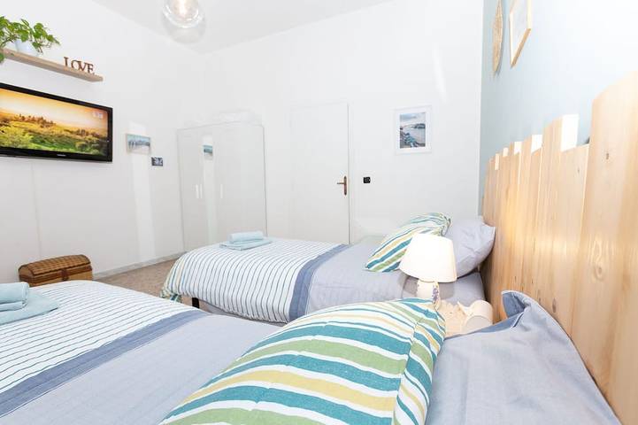 Ganze Wohnung, Ganze Wohnung in der Nähe von Flughafen und Meer in Fiumicino, Rom Provinz