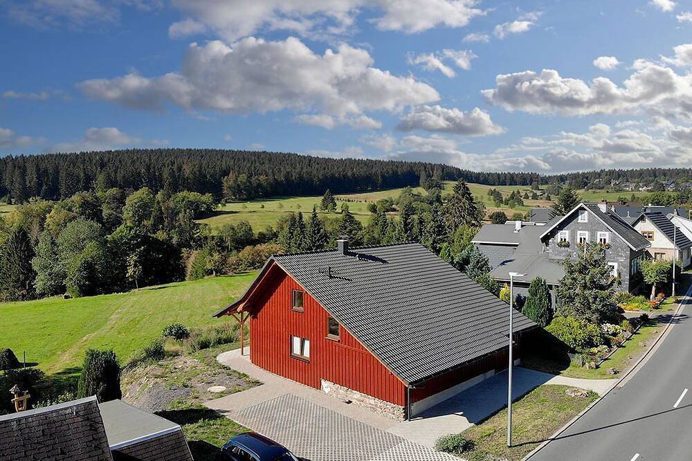 Genieße den Thüringer Wald im barrierefreien Ferienhaus \"Bergwiese\"! in Neuhaus am Rennweg, Rennsteig