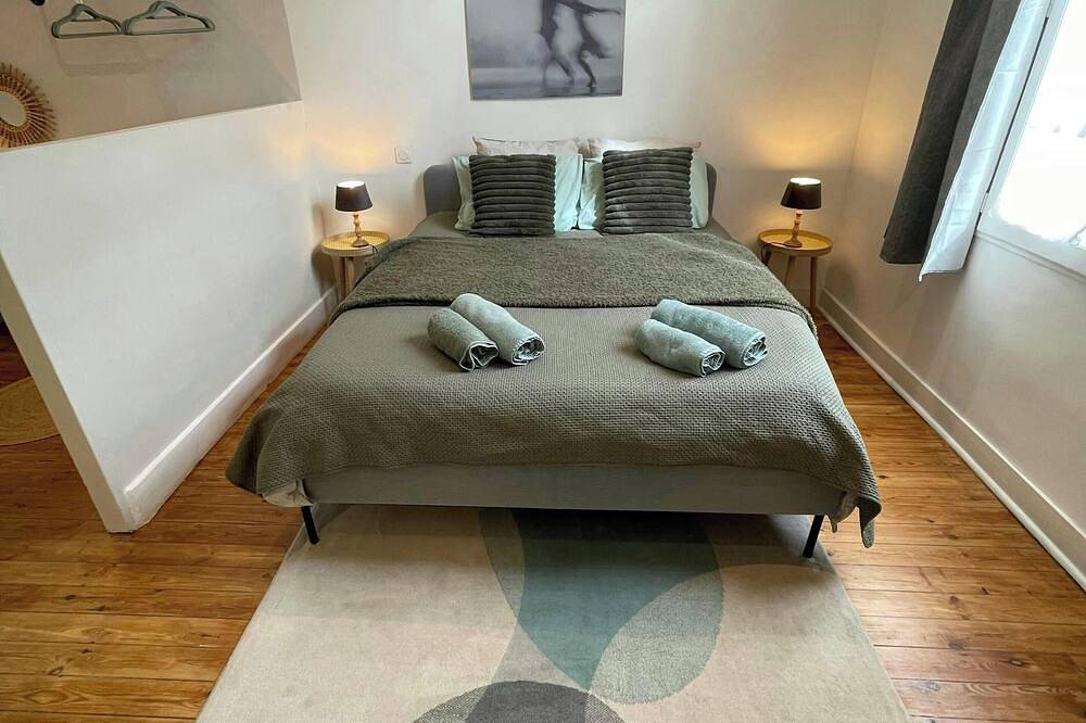 Entire apartment, The Libournettes - Serenity in Libourne, Libourne region