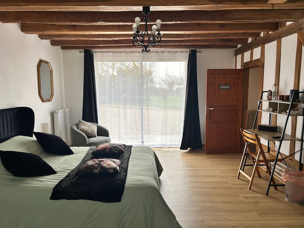 Casa de huéspedes tranquila con jardín en Châteaudun in Châteaudun, Región de Châteaudun