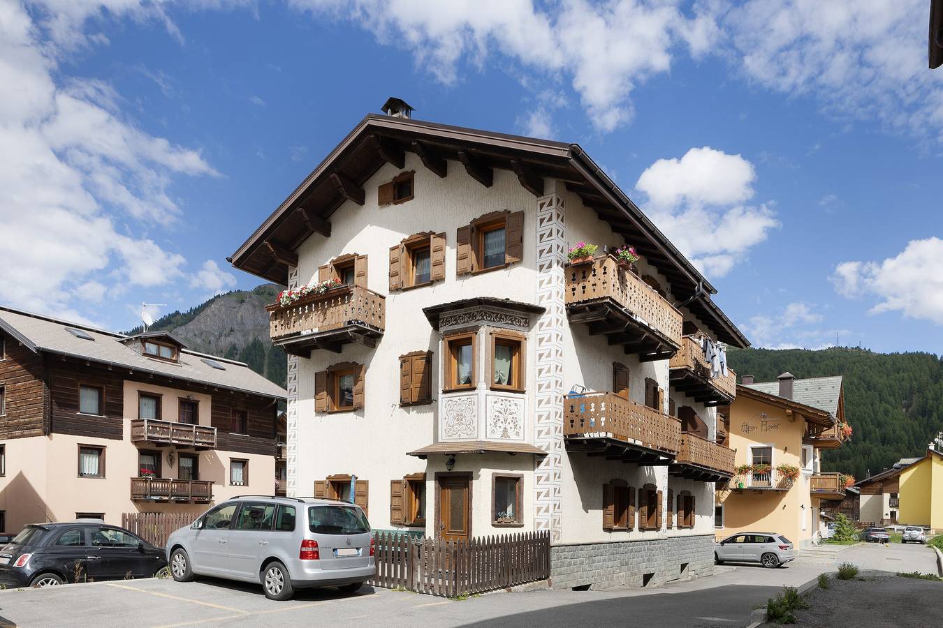 Ganze Wohnung, Ferienwohnung 'Appartamento Mokino 1' mit Bergblick, Balkon und Wi-Fi in Livigno (Stadt), Livigno