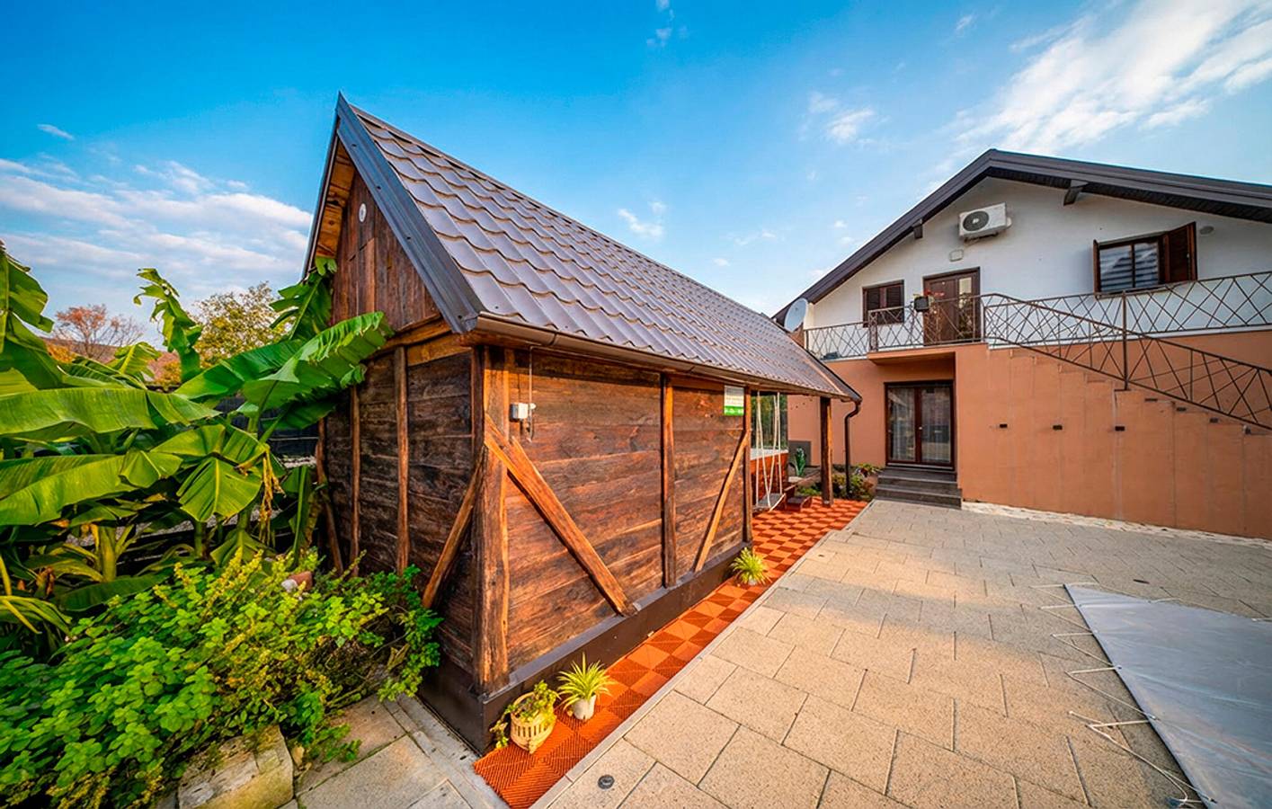 Geräumige 2-Zimmer-Wohnung mit Pool, WLAN und Terrasse in Virovitica-Podravina