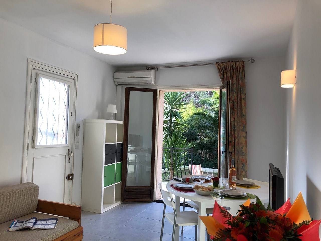 Geheel appartement, Vakantieappartement voor 3 personen in Boulouris, Saint-Raphaël