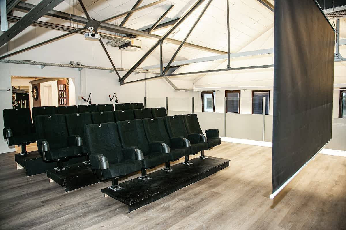 Ferienhaus für 16 Personen mit Sauna in Höhr-Grenzhausen, Westerwald