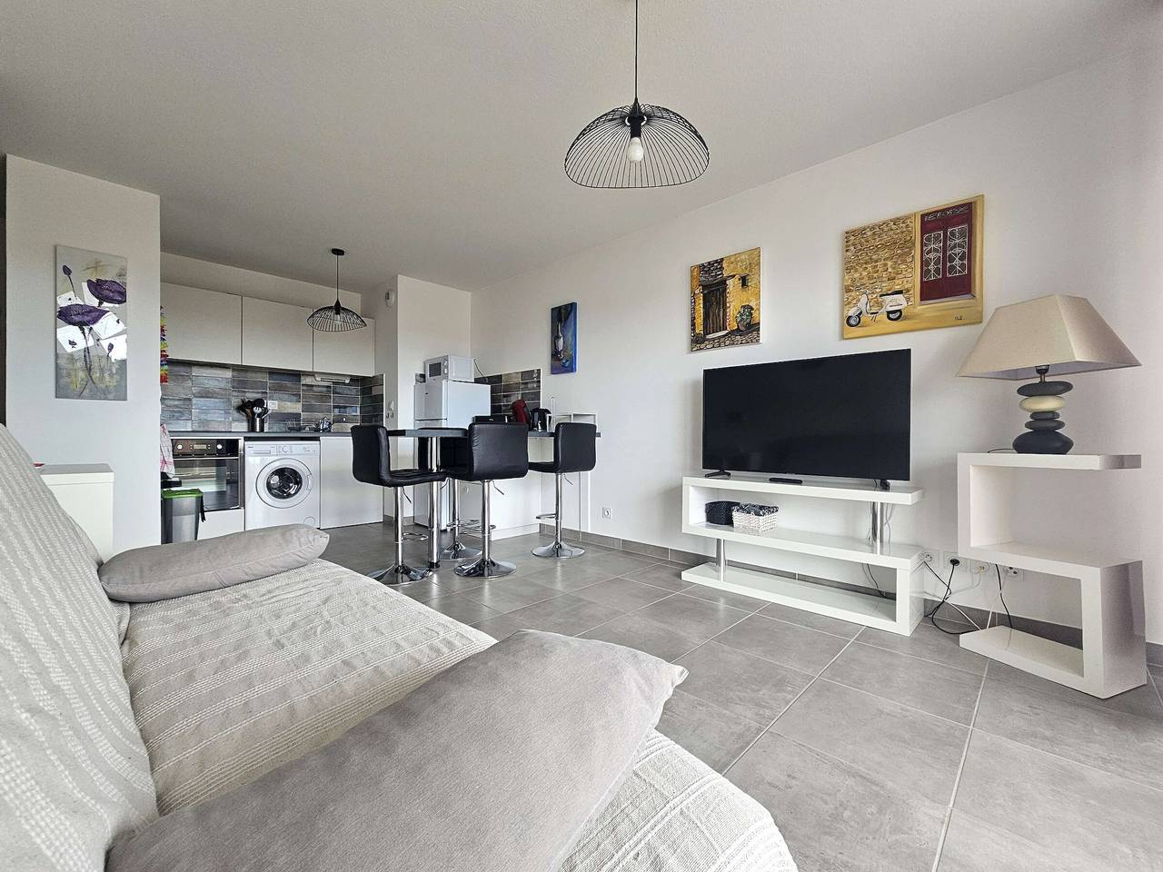 Appartement entier, Appartement T2 avec balcon, parking privé, wifi - Balaruc-les-Bains in Balaruc-les-Bains, Côte méditerranéenne (France)